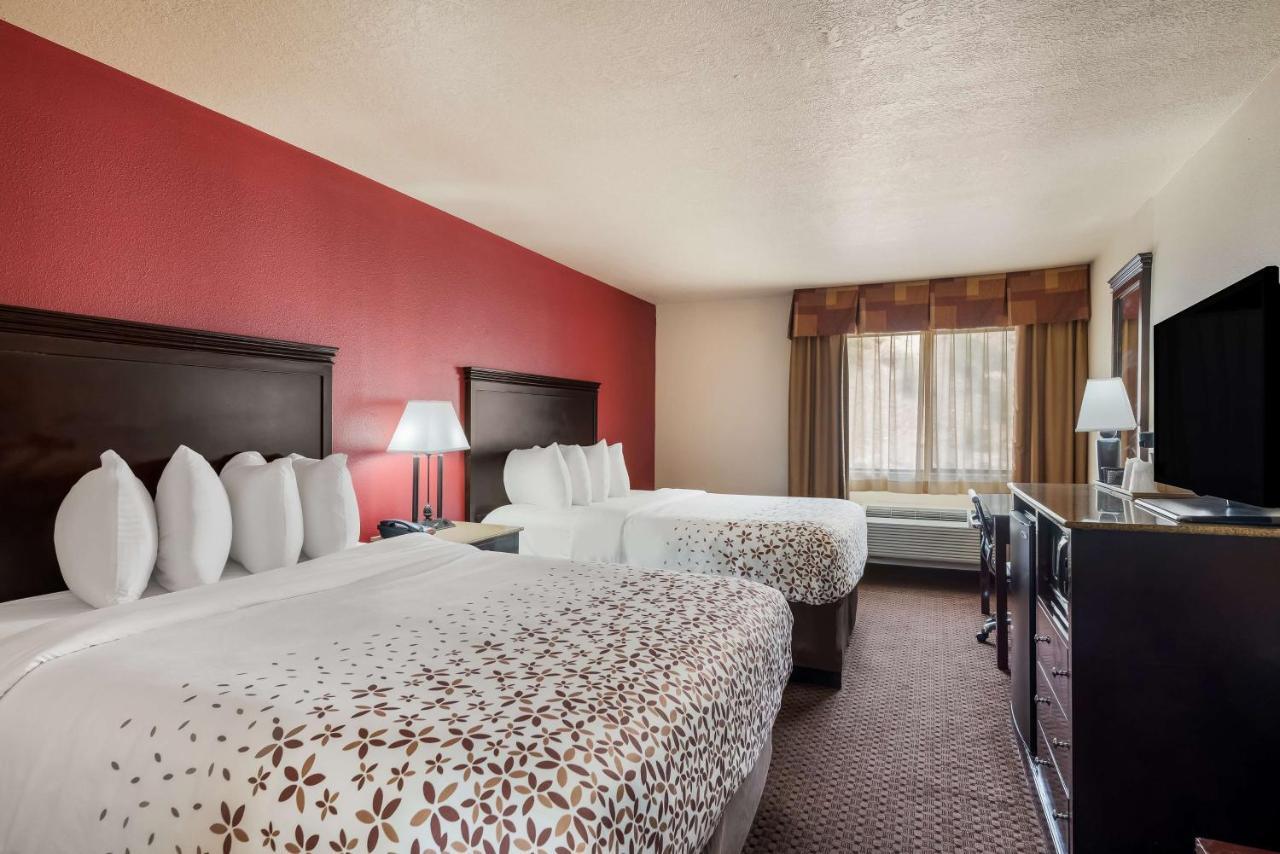 Surestay Plus Hotel By Best Western シルヴァーシティ エクステリア 写真