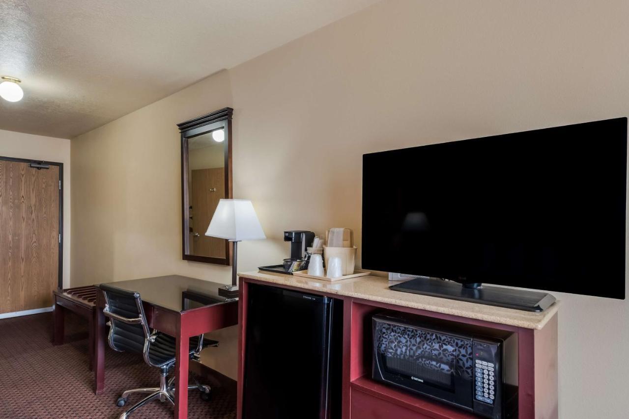 Surestay Plus Hotel By Best Western シルヴァーシティ エクステリア 写真