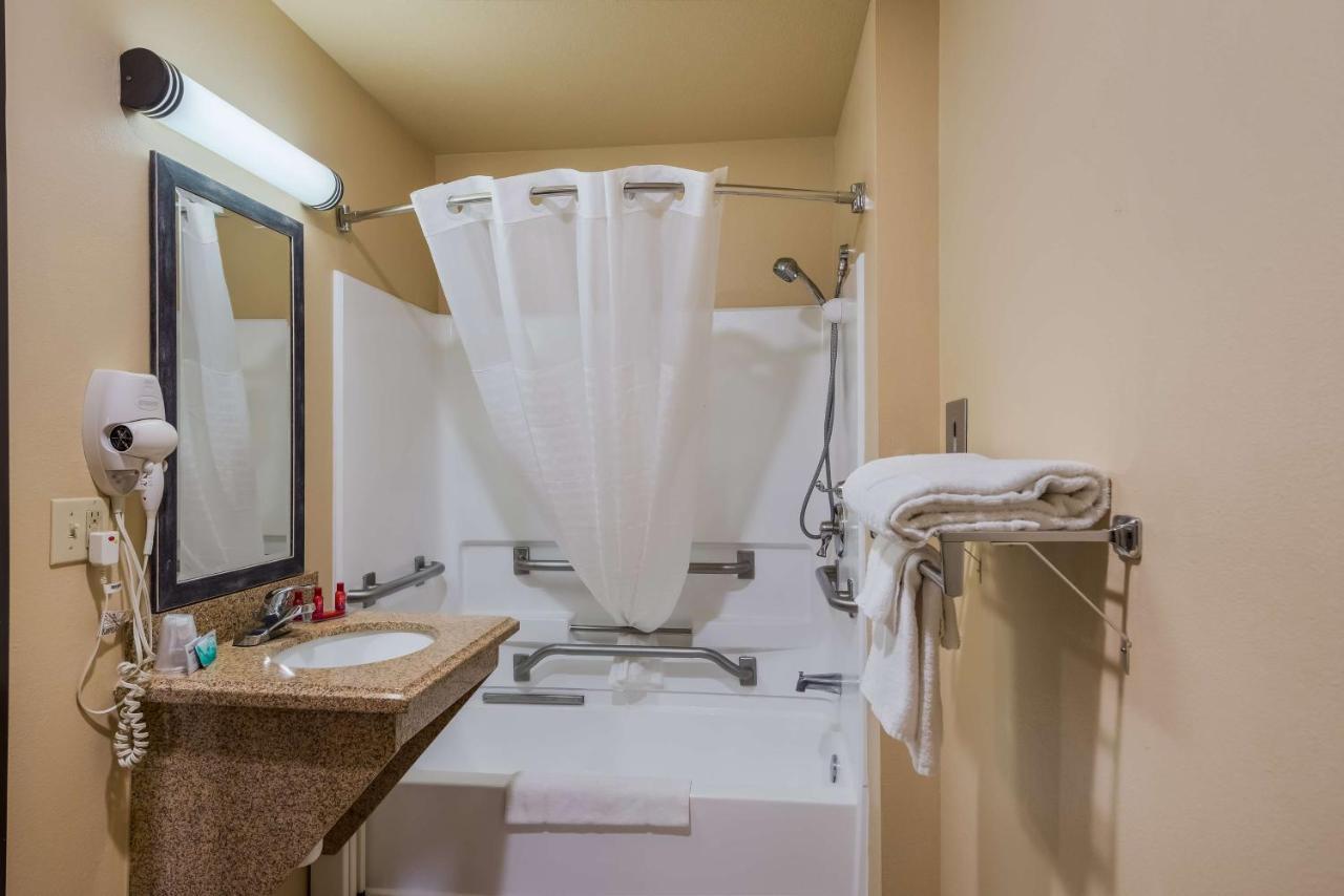 Surestay Plus Hotel By Best Western シルヴァーシティ エクステリア 写真